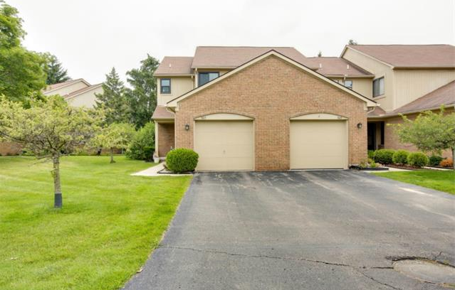 Condos for sale in Hampton on the Green Rochester Hills MI 